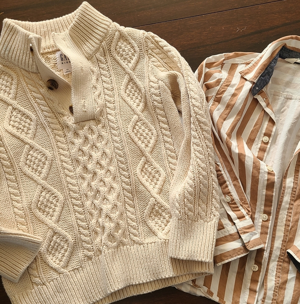 GAP Cream Zip Up Sweater with Cable Knit Design